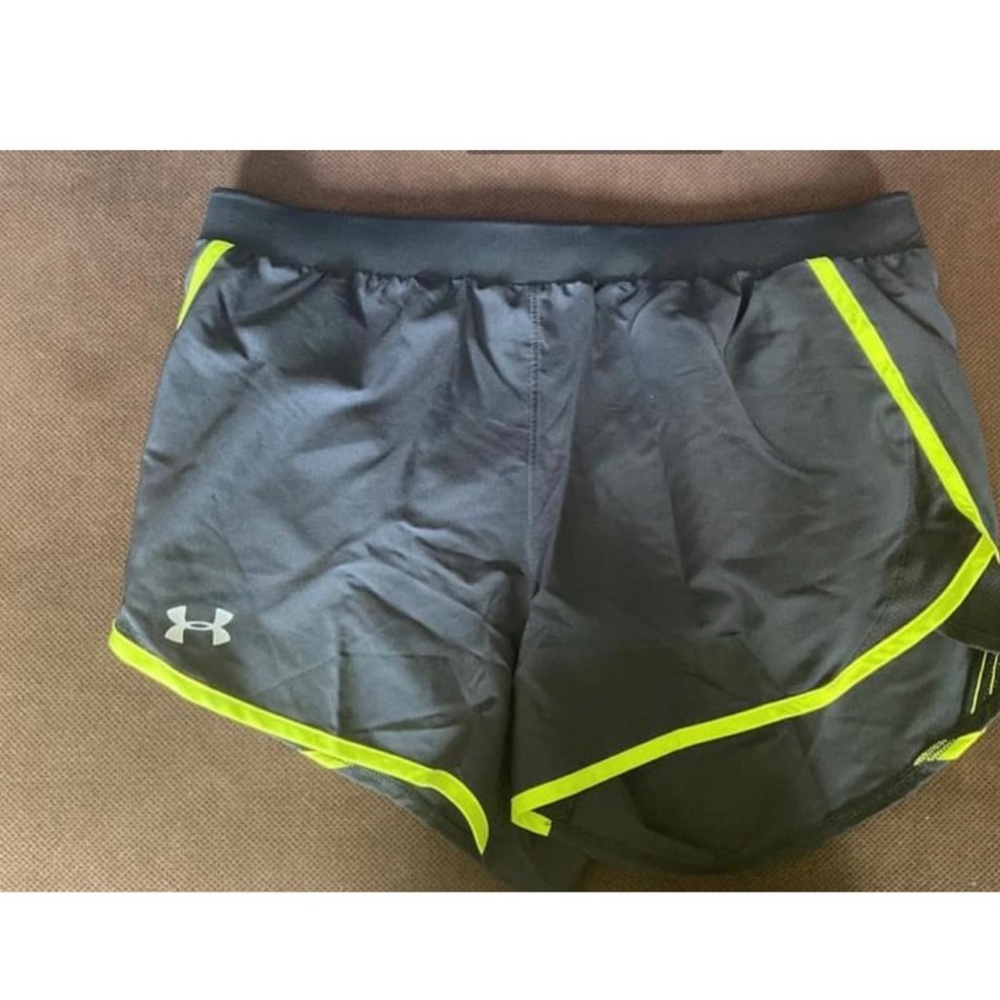 Womens Under Armour running shorts